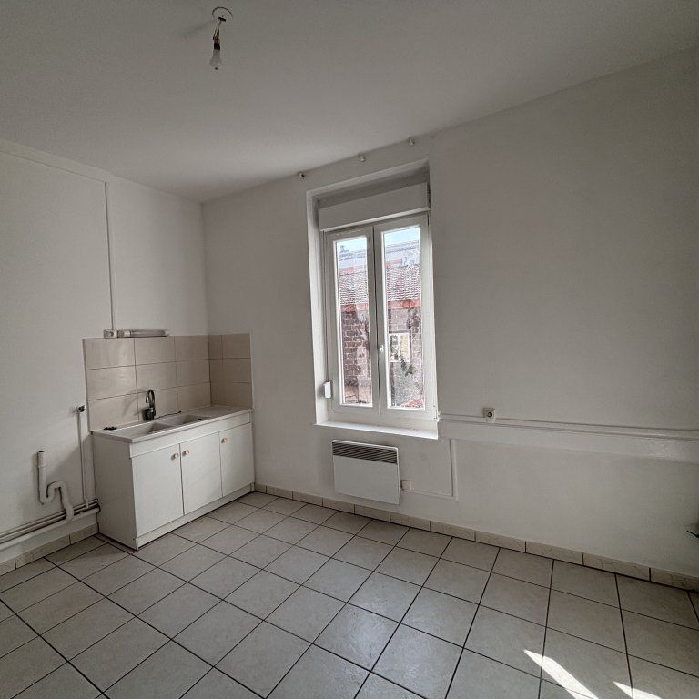 STUDIO A LOUER - VILLEURBANNE - 32 m2 - 639 € charges comprises par mois - Photo 2