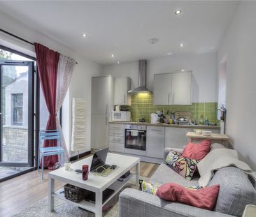 66 Newsome Road, Huddersfield, HD4 - Photo 2