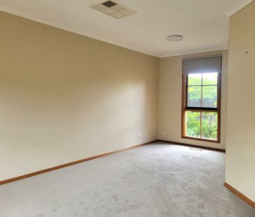 3/57 Invermay Grove, Rosanna - Photo 4