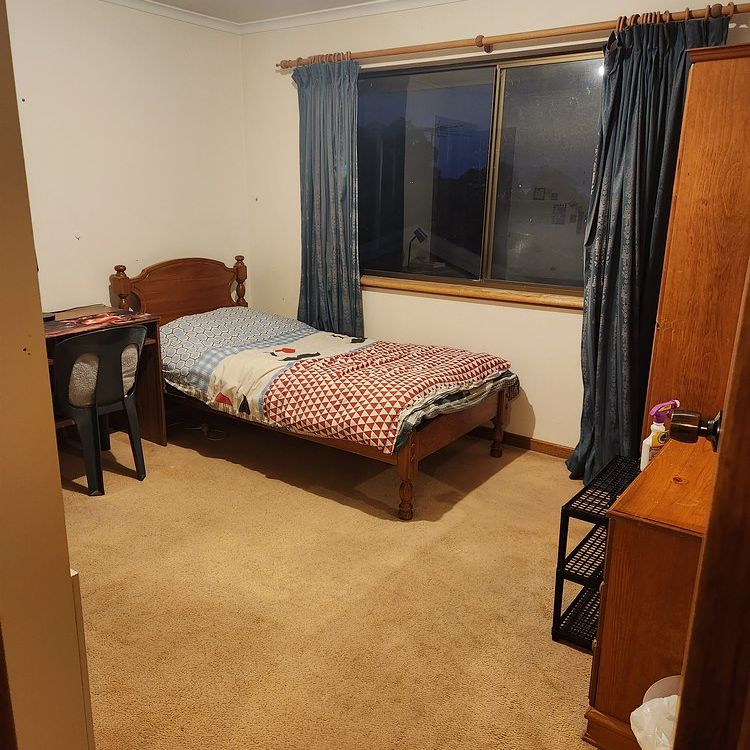 4-bedroom shared house, Tallala Tce - Photo 1