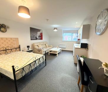 Studio to rent - Photo 6