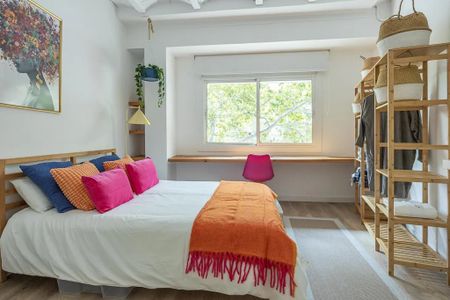 Carrer de Còrsega, Barcelona, Catalonia 08037 - Photo 3