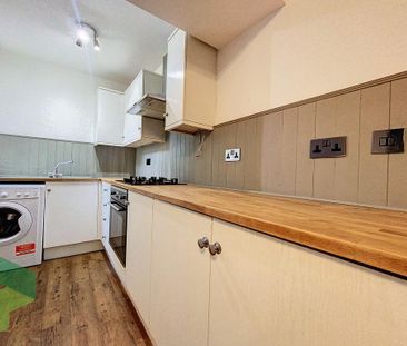 3 bedroom terraced house to rent - Photo 6