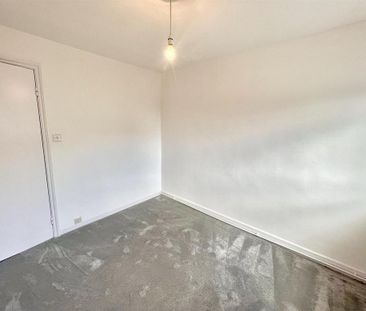 2 bedroom detached house to rent - Photo 2