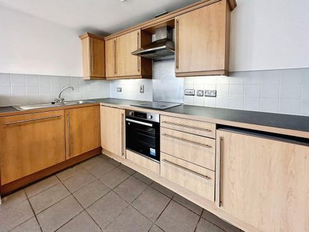 2 bedroom flat to rent - Photo 5
