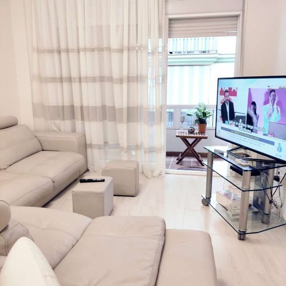 3 room luxury Flat for rent in Fuengirola, Spain - Photo 1