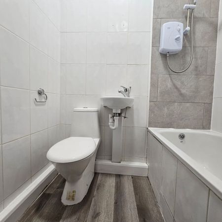 Studio Flat, London, W5 - Photo 3