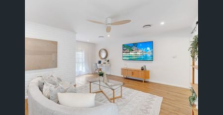 Charming Spacious Home - Photo 3