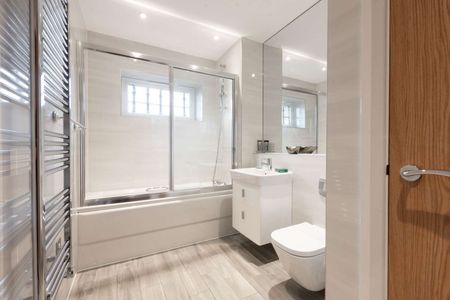 The Old Gaol, Abingdon, Oxfordshire, OX14 - Photo 4