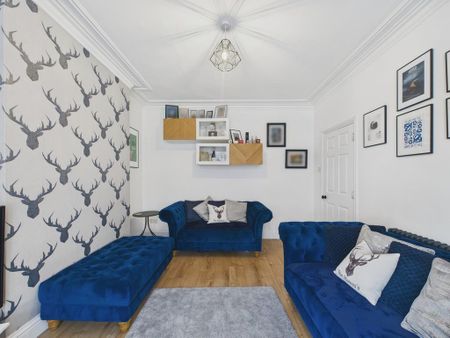 3 bedroom semi-detached house to rent - Photo 4