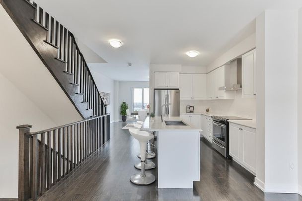 For Lease - 101 Glengarry Crescent, Vaughan, Ontario - Photo 1