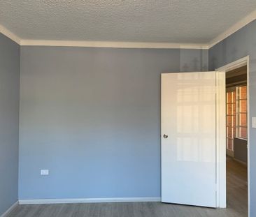 2 Bedroom Apartment in Prime Location! - Photo 2