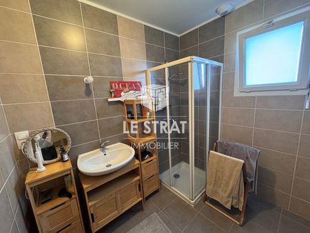 Location Maison 6 pièces 124m² - Photo 3
