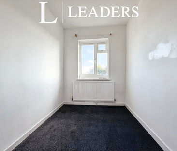 3 bedroom flat to rent - Photo 4