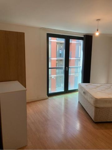 2 bedroom apartment to rent - Photo 4