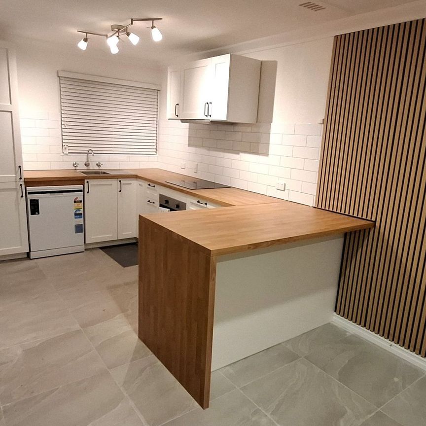 Refurbished 2x1 - Location! - Photo 1