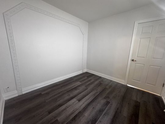 For Lease - 9961 Yonge Street, Richmond Hill, Ontario - Photo 1