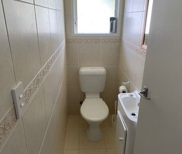 Spacious warm 3 Bedroom - Photo 5