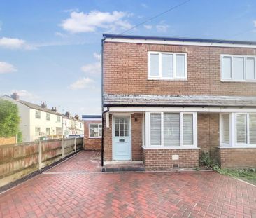 2 bedroom end of terrace house to rent - Photo 2