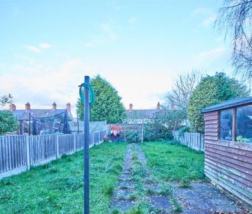 2 bedroom terraced house to rent - Photo 2