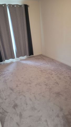 For Lease - 192 Tango Crescent, Newmarket, Ontario - Photo 5