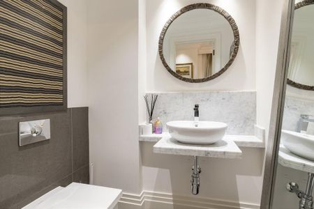 3 bedroom flat to rent - Photo 2