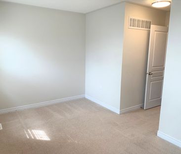 For Lease - 10 James Glover Drive, Markham, Ontario - Photo 2