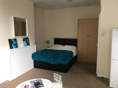 Studio to rent - Photo 5