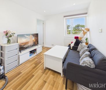 2 bedroom Apartment - Hollybush Lane, Welwyn Garden City - Photo 1