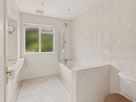 Burkes Road, Beaconsfield,HP9 - Photo 4