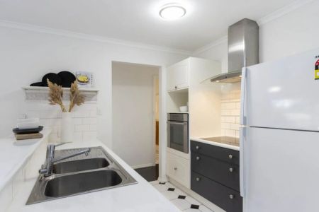 12 Covent Terrace, Oakden. - Photo 5