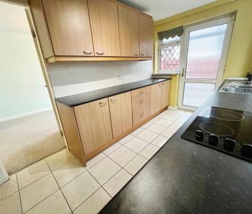 12 Thornleigh Park, Lisburn, BT28 2DD - Photo 3