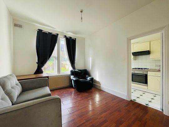 Ashvale Road, Tooting Broadway - Photo 1