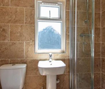 Richmond Crescent, Roath, CF24 - Photo 1