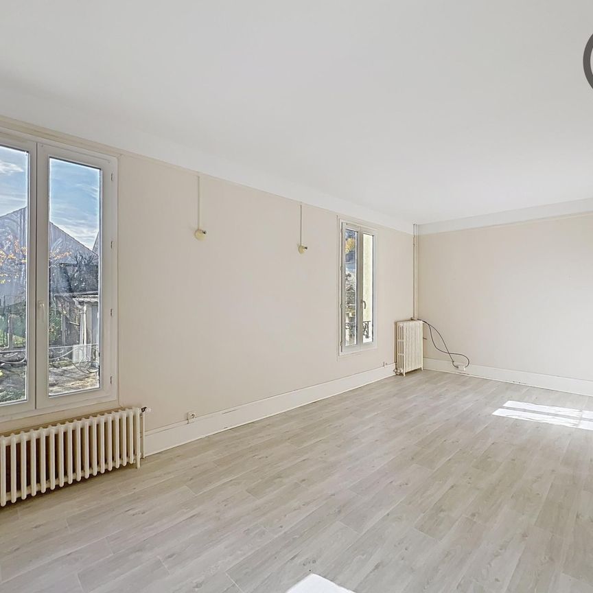 Location Appartement 5 pièces 70m² LE MEE SUR SEINE 77350 - Photo 1