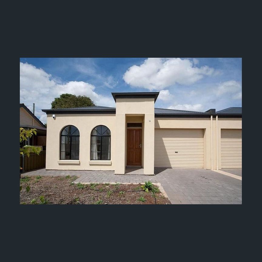 Contemporary Family Haven Near Prospect Road's Best Cafes - Photo 1