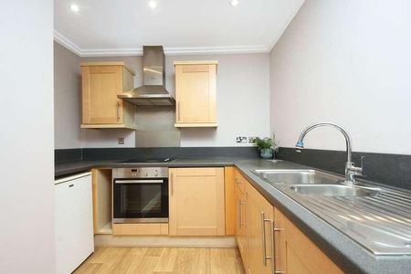 Trentham Court, W3 - Photo 3