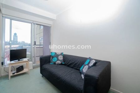 1Bedrooms, 1Bathrooms - Photo 2