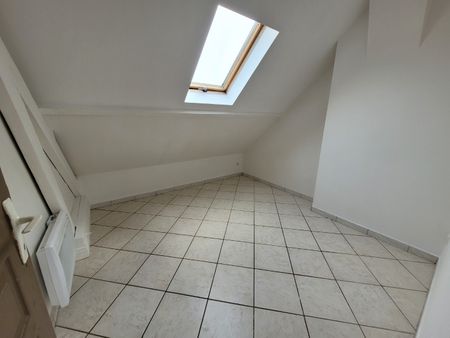 Location Appartement 2 pièces 27m² CAMBRAI 59400 - Photo 4
