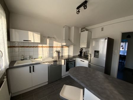 Location Appartement 4 pièces 73m² GRAVIGNY 27930 - Photo 5