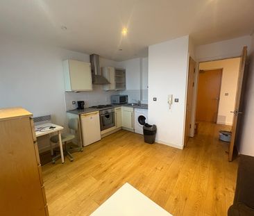 1 Bed Flat, Cranbrook House, NG1 - Photo 3