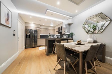 3 bedroom flat to rent - Photo 2