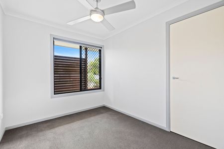 26 Penrose Avenue, 4165, Redland Bay Qld - Photo 2