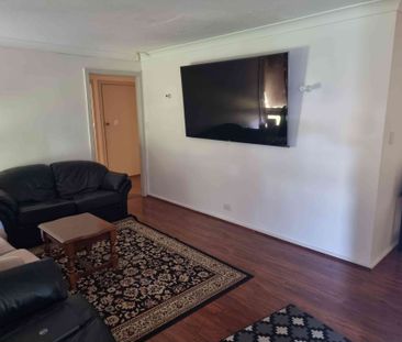 Salisbury North - Photo 2