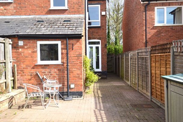 Fordhouse Lane,, Stirchley, Birmingham - Photo 1