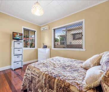 Spacious 4-Bedroom Brick Home with Large Living and Outdoor Space i... - Photo 6