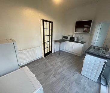 Studio Flat, Florence Road, B73 - Photo 6