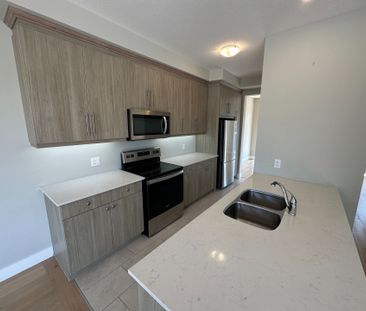 For Lease - 177 Edgevalley Road Unit# 29, London East, Ontario - Photo 3