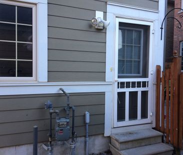 For Lease - 7 Ivy Stone Court Unit# Coach House, Markham, Ontario - Photo 2