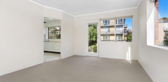 Deposit Taken&comma; All Inspections Cancelled&excl; - Spacious 2 Bedroom Unit - Photo 2